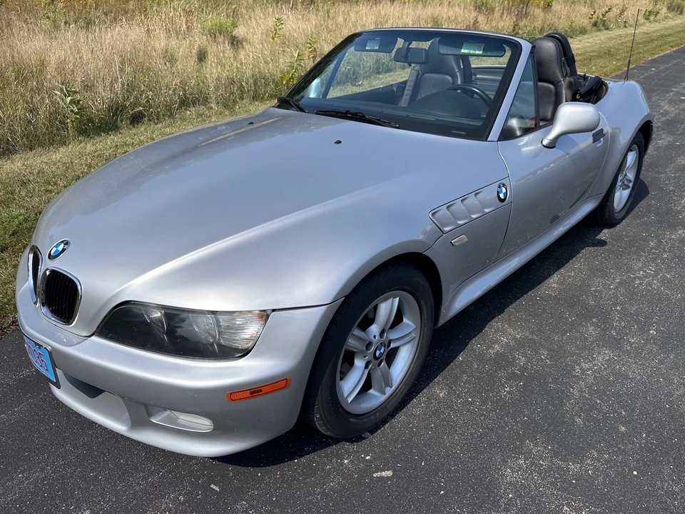 2002 BMW Z3 Roadster - Image 2 of 31