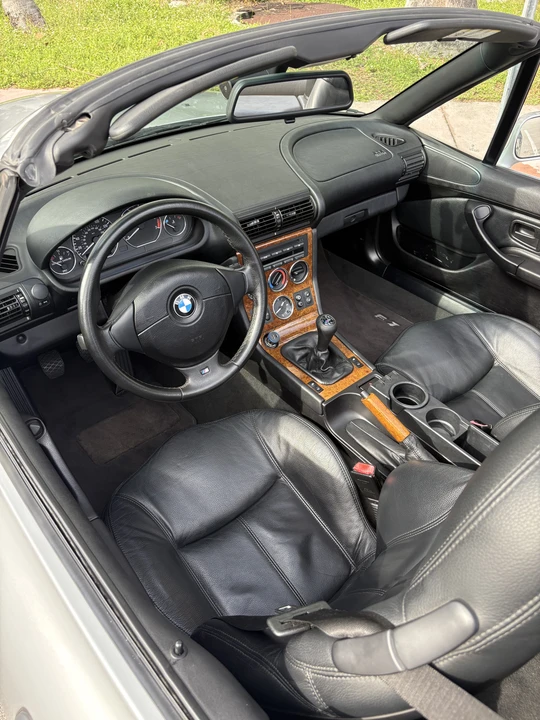 2002 BMW Z3 Roadster - Image 19 of 31