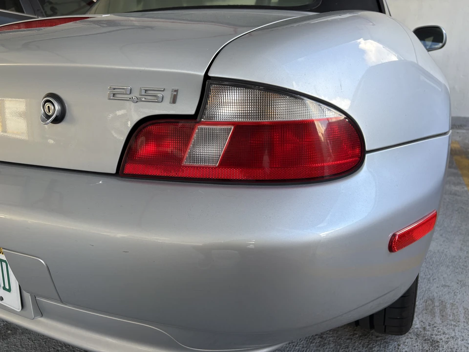 2002 BMW Z3 Roadster - Image 13 of 31