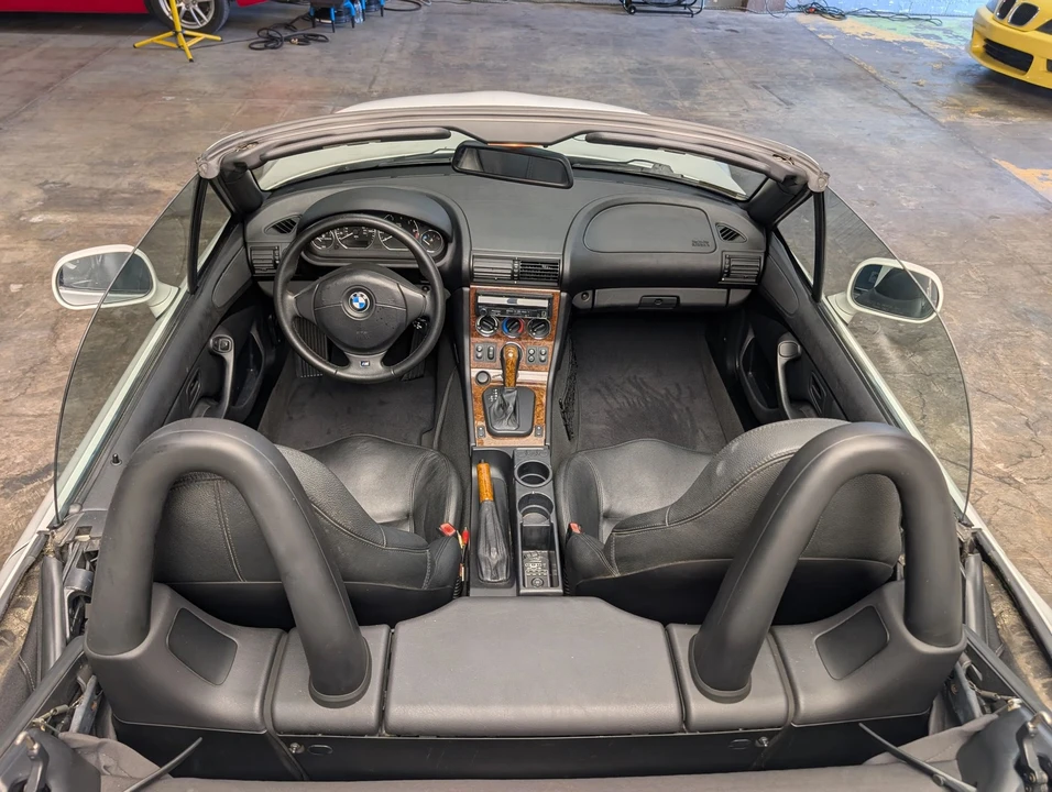 2002 BMW Z3 Roadster - Image 11 of 26