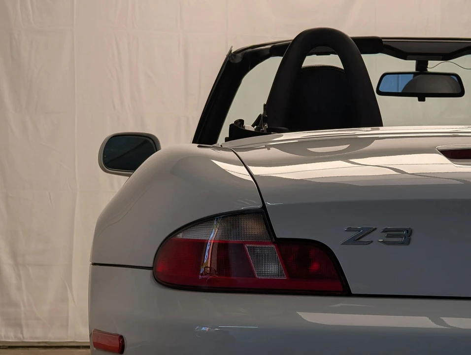 2002 BMW Z3 Roadster - Image 10 of 26