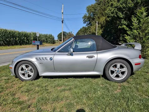 2002 BMW Z3 2.5i Roadster 2D
