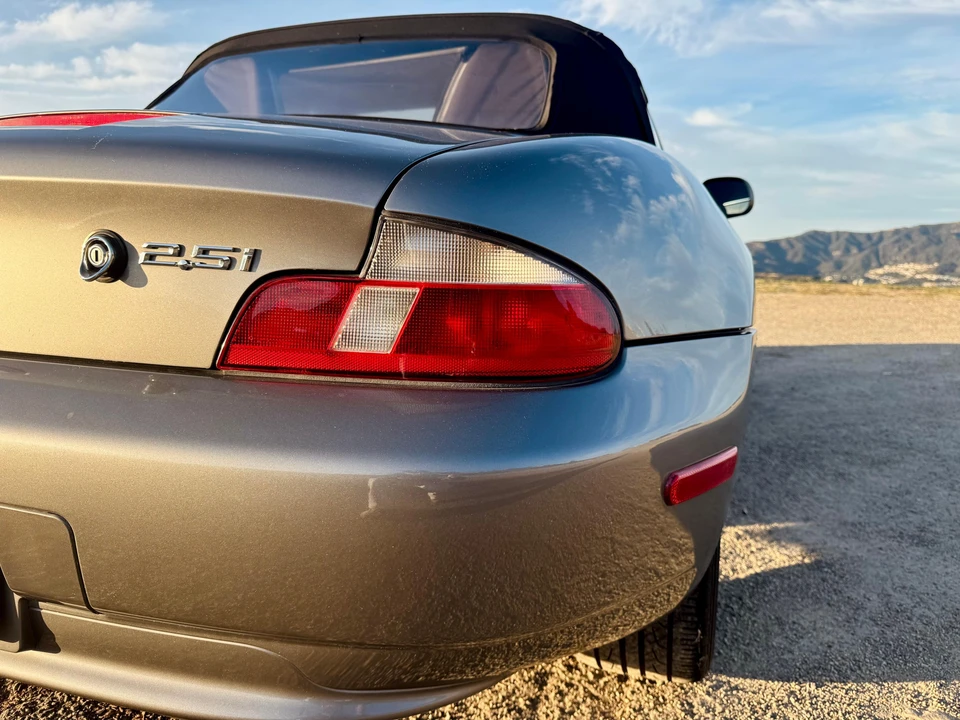 2002 BMW Z3 Roadster - Image 27 of 31
