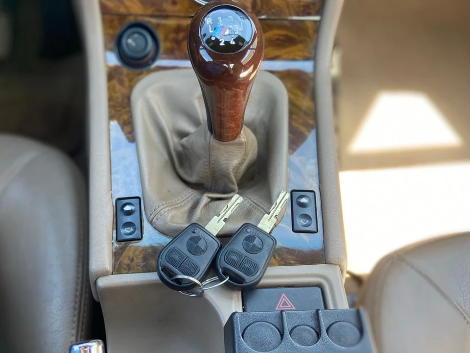 2002 BMW Z3 Roadster - Image 29 of 30