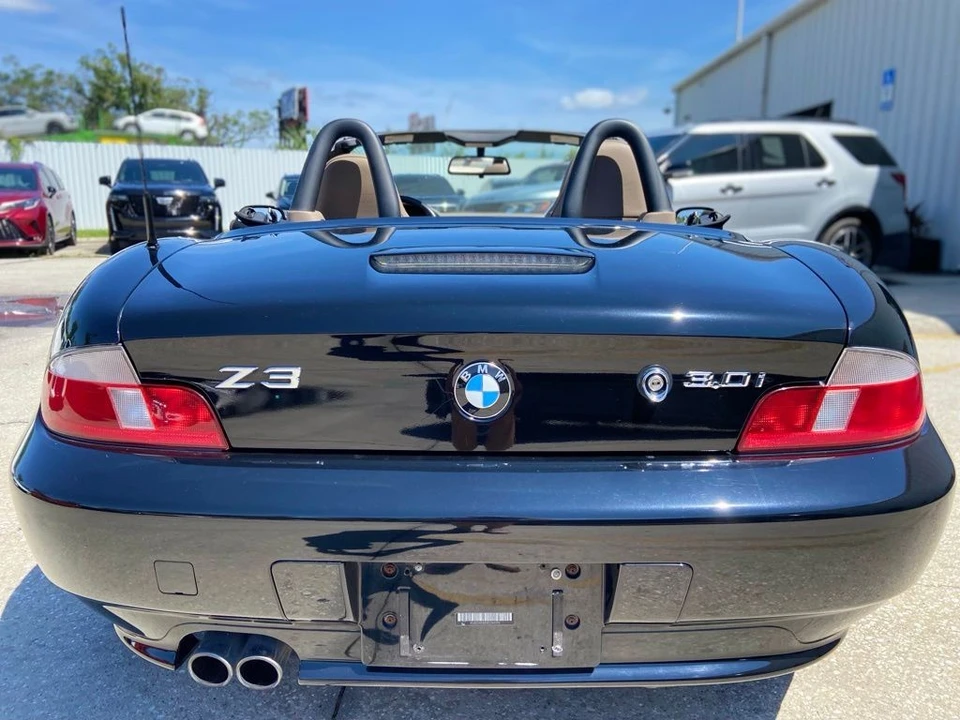 2002 BMW Z3 Roadster - Image 16 of 30