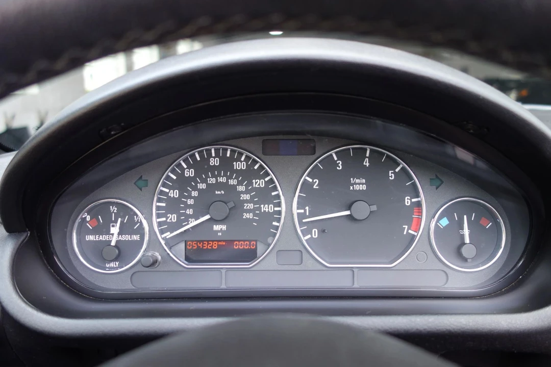2002 BMW Z3 Roadster - Image 14 of 28