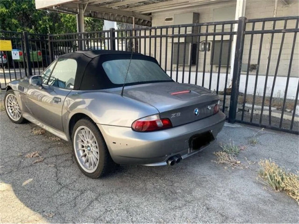 2002 BMW Z3 Roadster - Image 2 of 10
