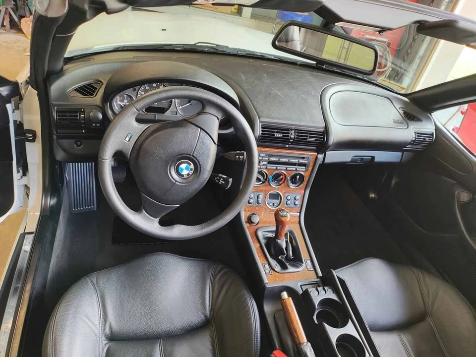 2002 BMW Z3 Roadster - Image 14 of 24