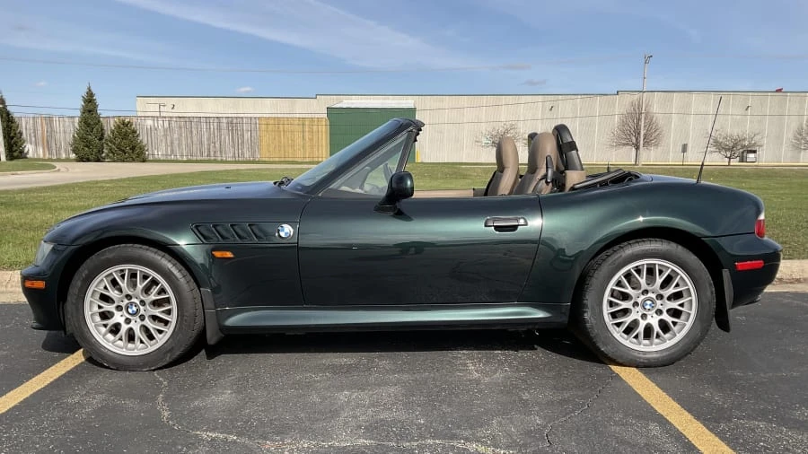 2002 BMW Z3 Roadster - Image 2 of 15
