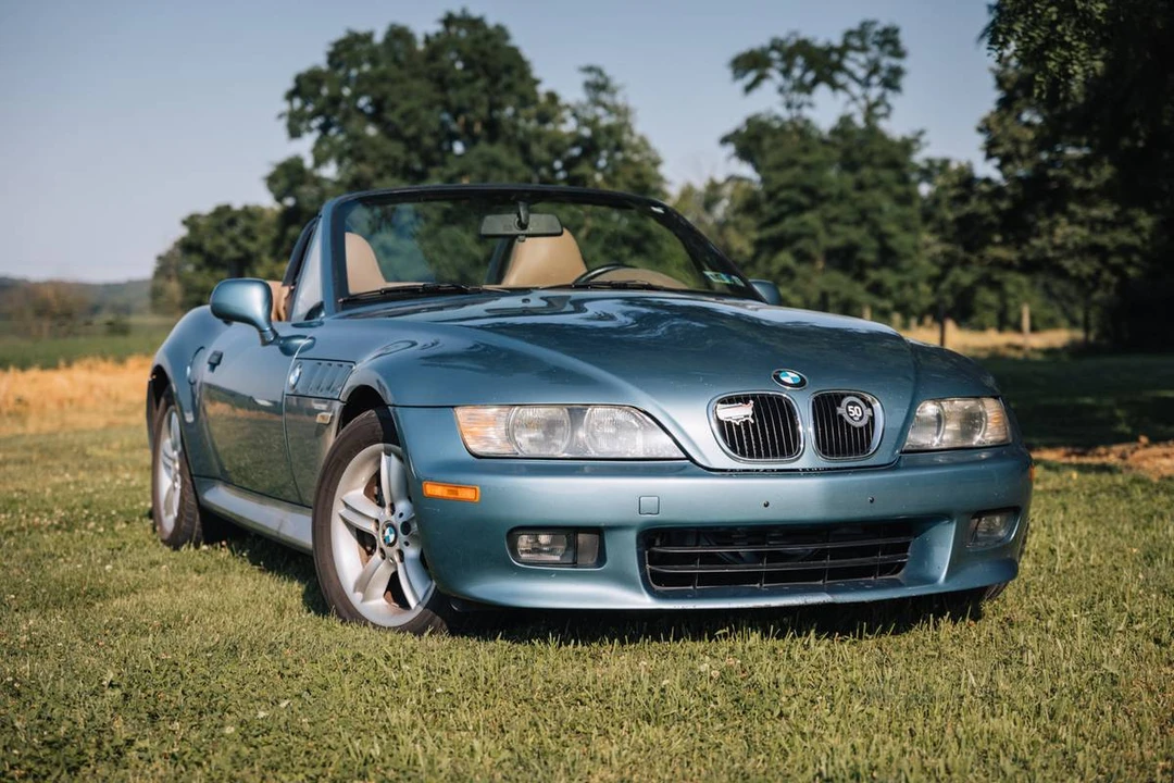 2002 BMW Z3 Coupe - Image 2 of 7