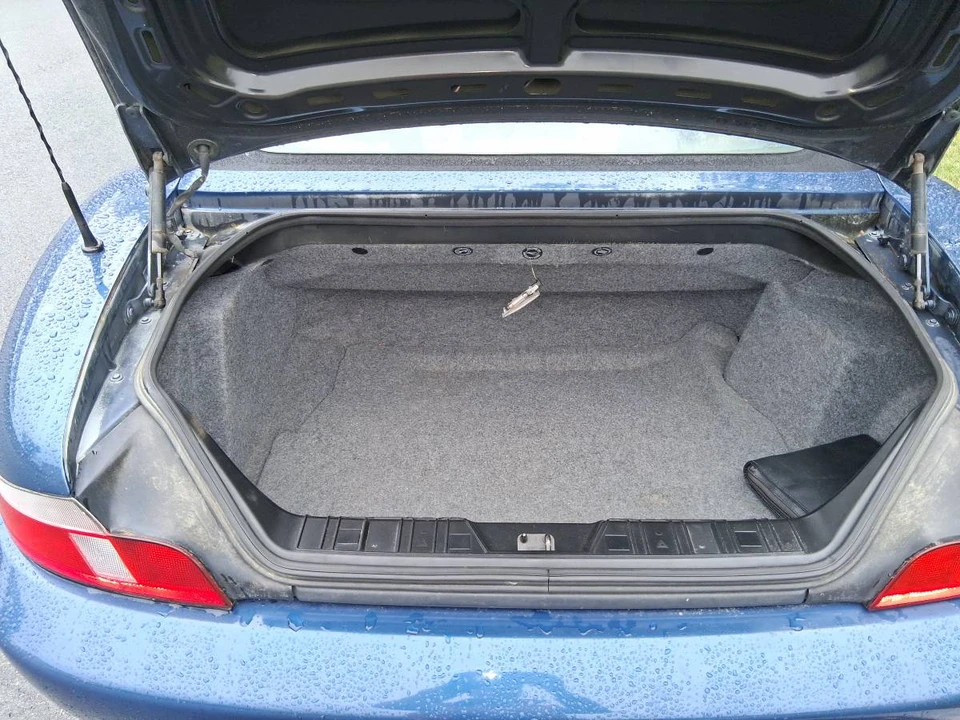 2002 BMW Z3 Roadster - Image 5 of 6