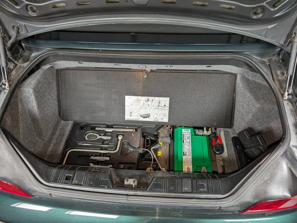 2002 BMW Z3 - Image 18 of 24