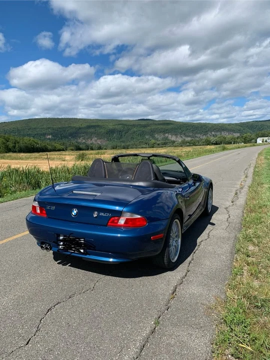 2002 BMW Z3 Roadster - Image 2 of 11