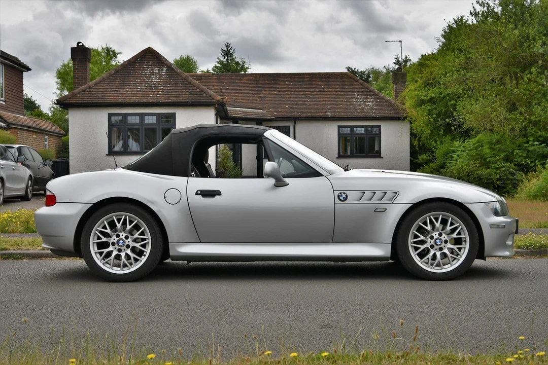 2002 BMW Z3 Roadster - Image 17 of 30