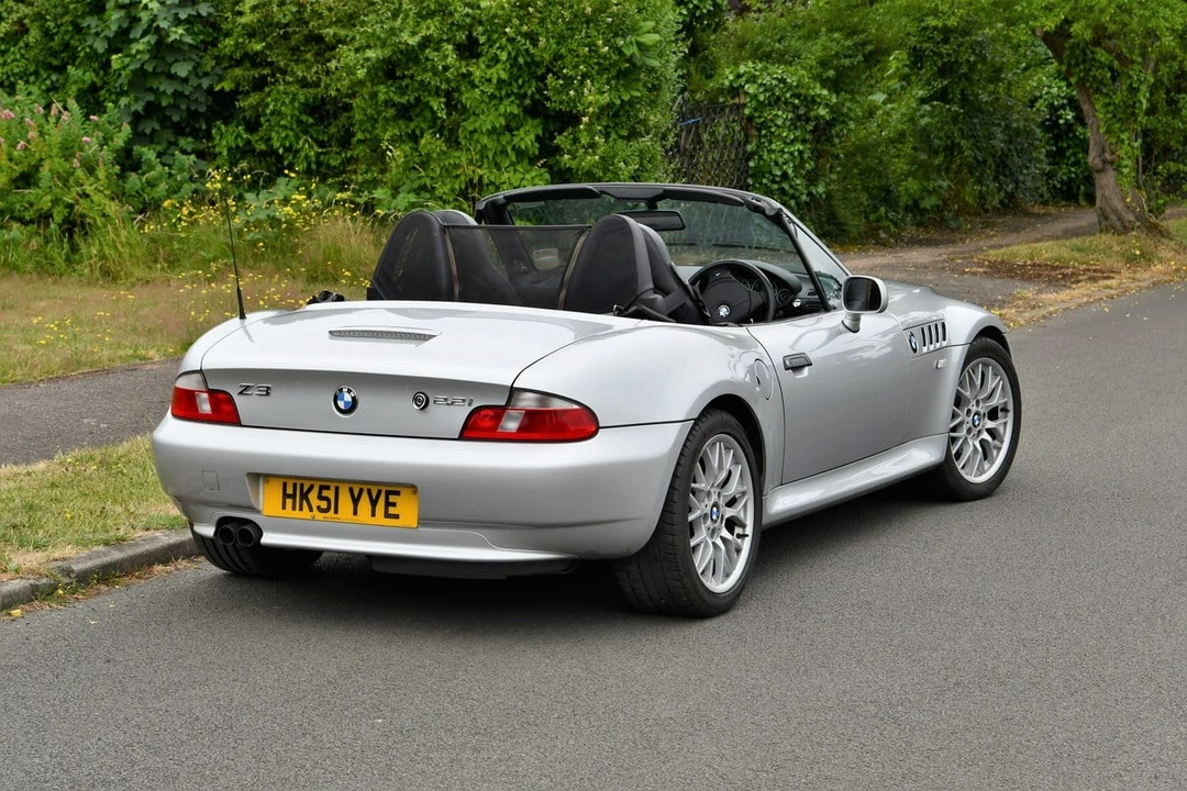 2002 BMW Z3 Roadster - Image 11 of 30