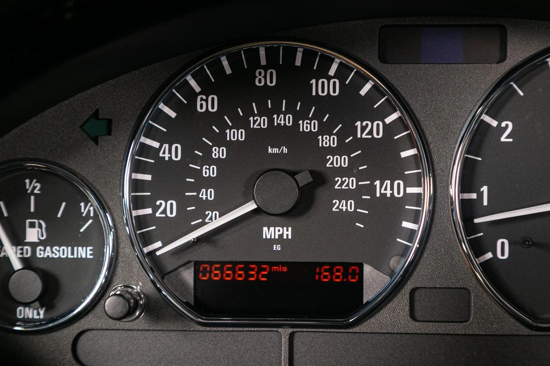 2002 BMW Z3 Roadster - Image 6 of 31