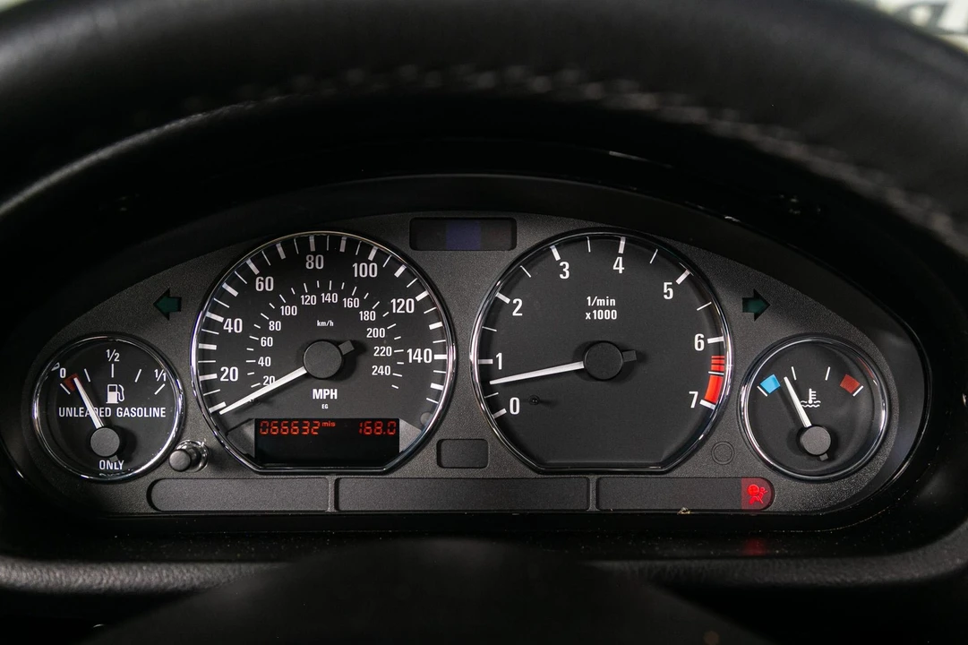 2002 BMW Z3 Roadster - Image 16 of 31