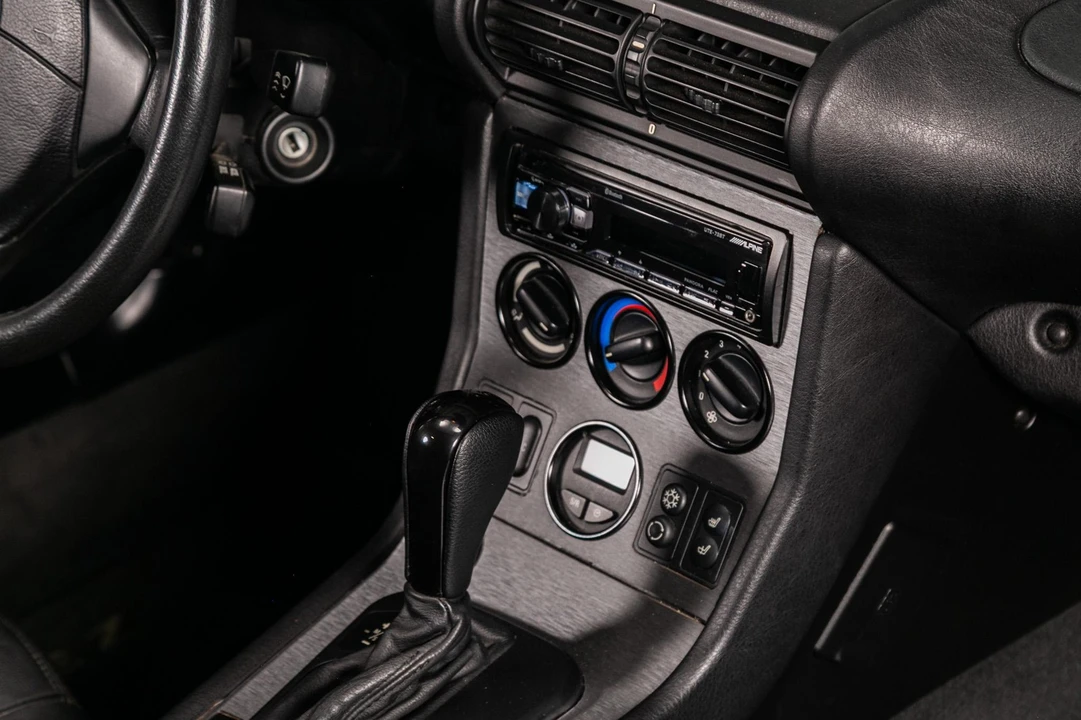 2002 BMW Z3 Roadster - Image 27 of 31