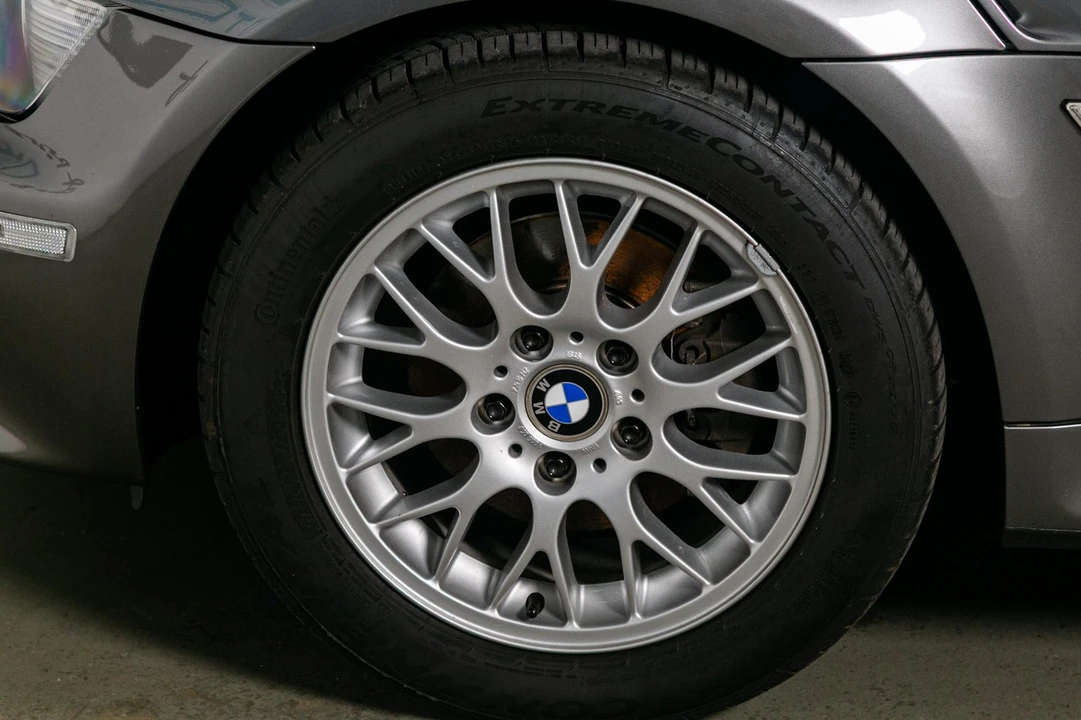 2002 BMW Z3 Roadster - Image 18 of 31