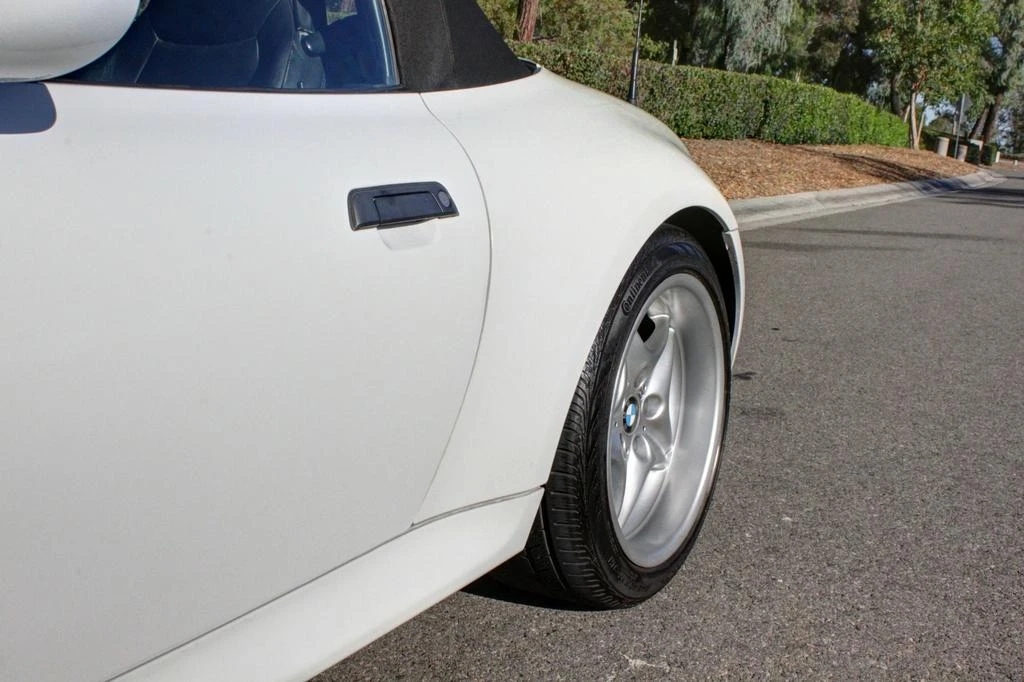2002 BMW Z3 Roadster - Image 9 of 31