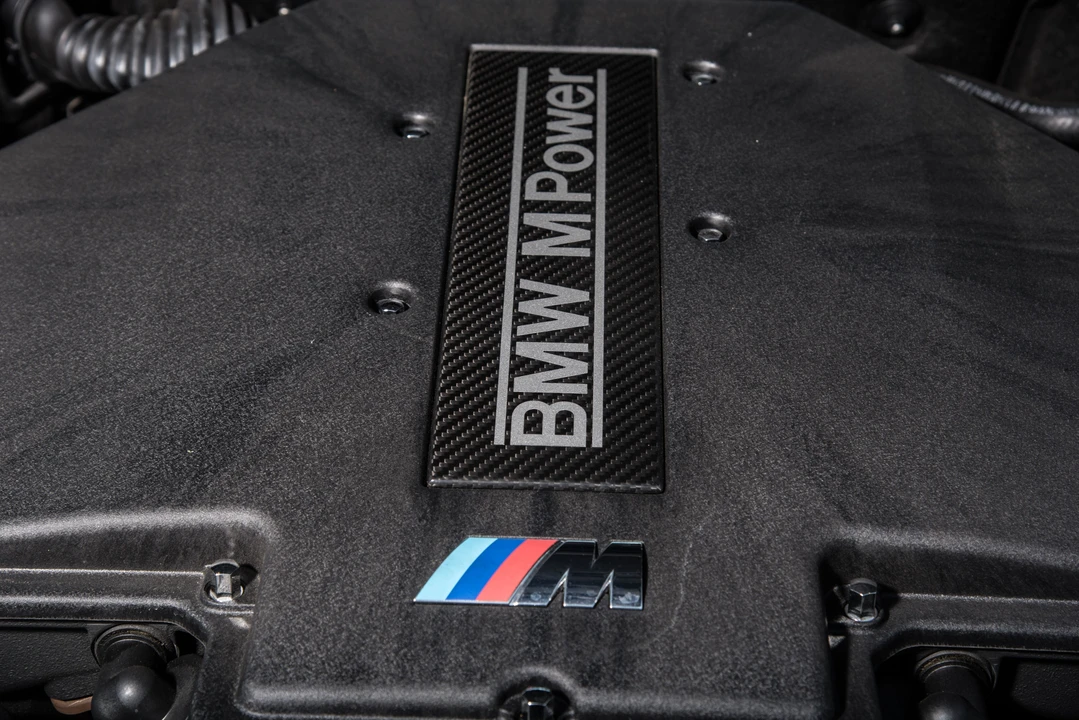 2002 BMW Z8 - Image 18 of 31