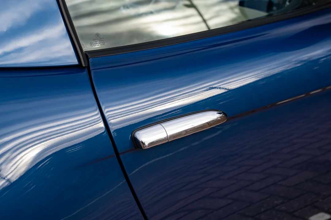 2002 BMW Z8 - Image 27 of 31