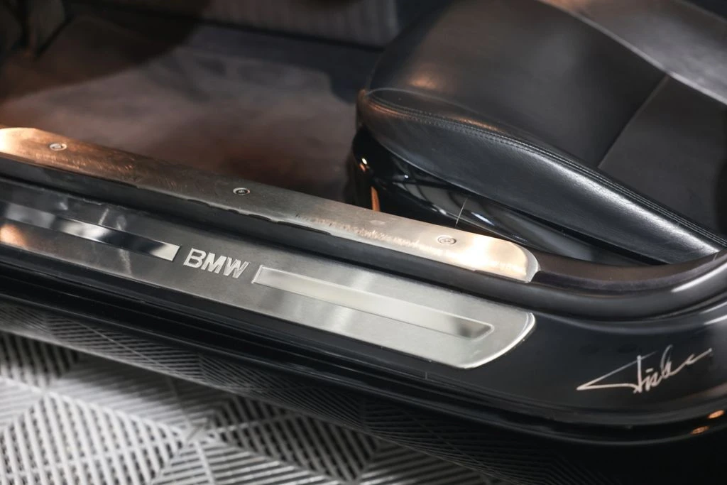 2002 BMW Z8 - Image 22 of 31