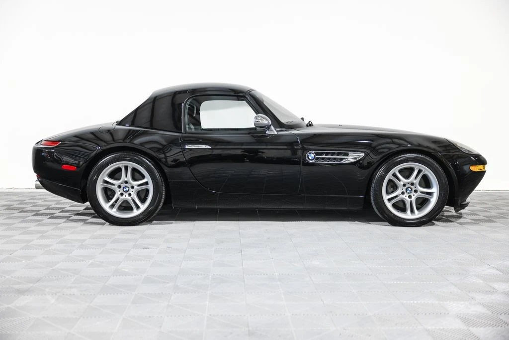 2002 BMW Z8 - Image 2 of 31
