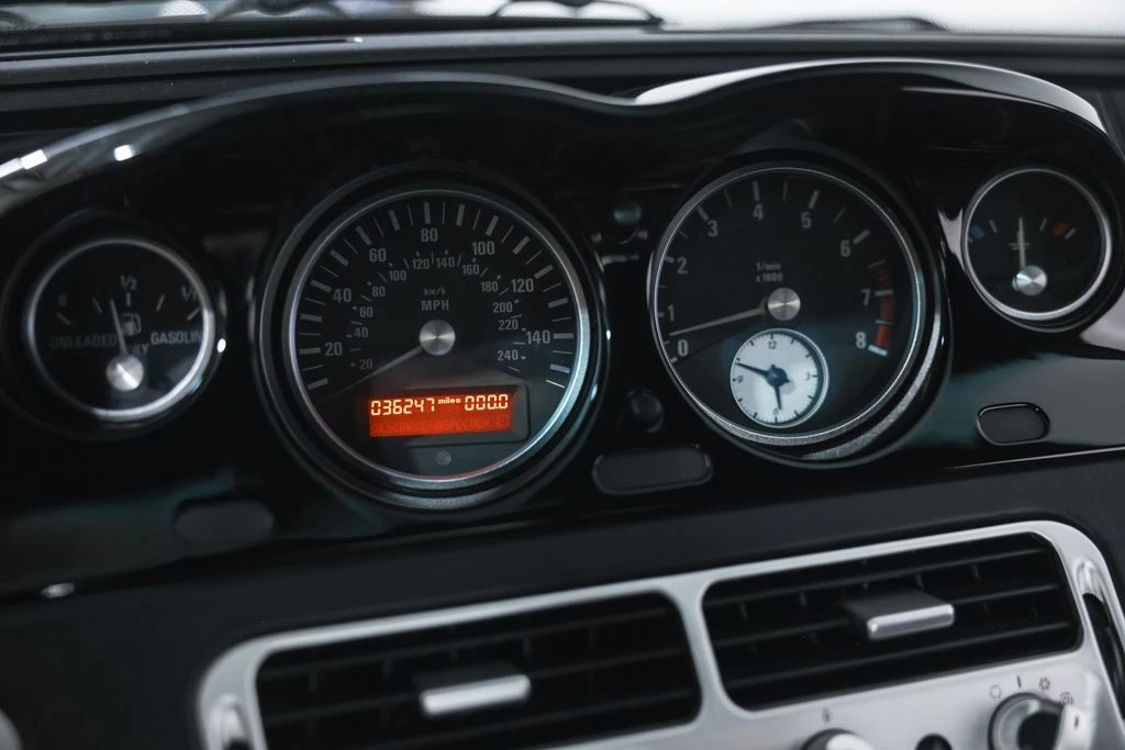 2002 BMW Z8 - Image 25 of 31