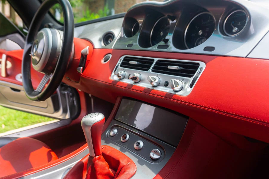 2002 BMW Z8 - Image 16 of 27