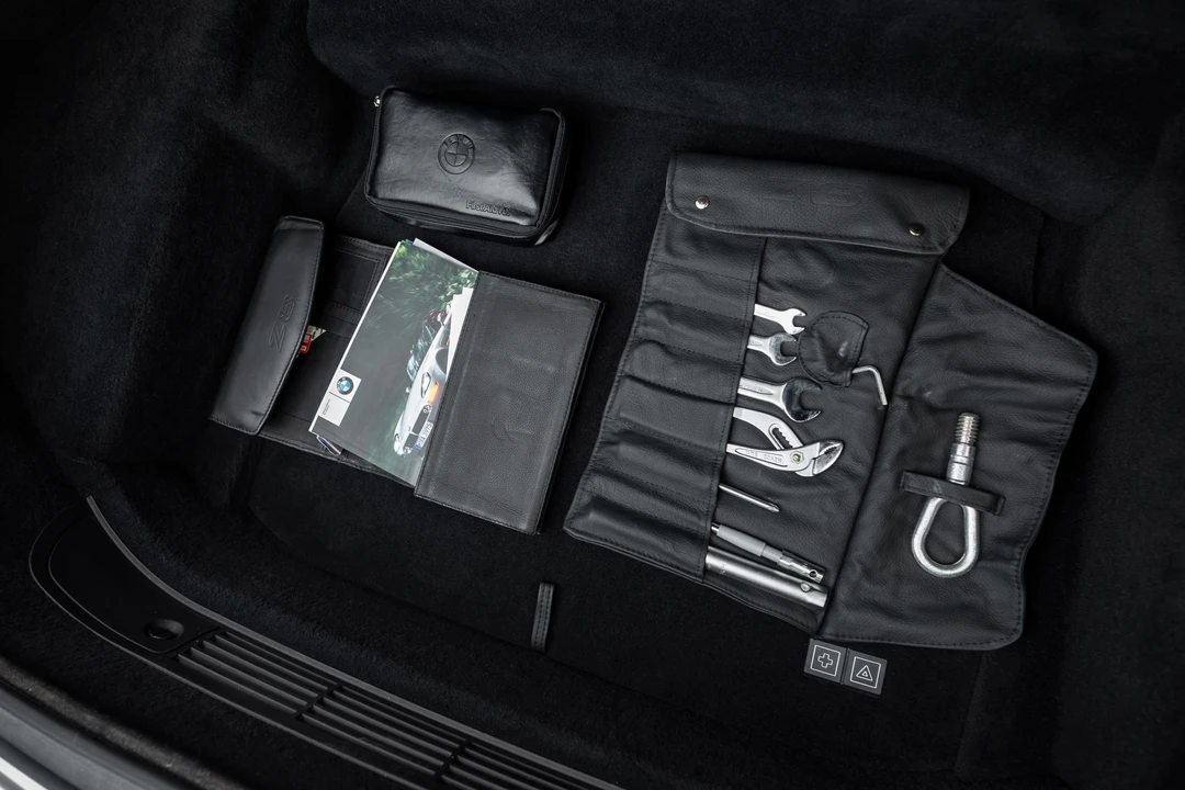 2002 BMW Z8 - Image 22 of 31