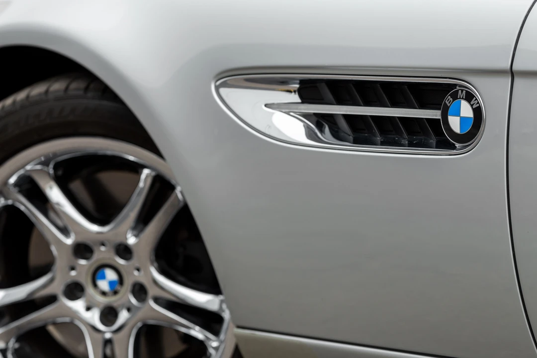 2002 BMW Z8 - Image 13 of 31