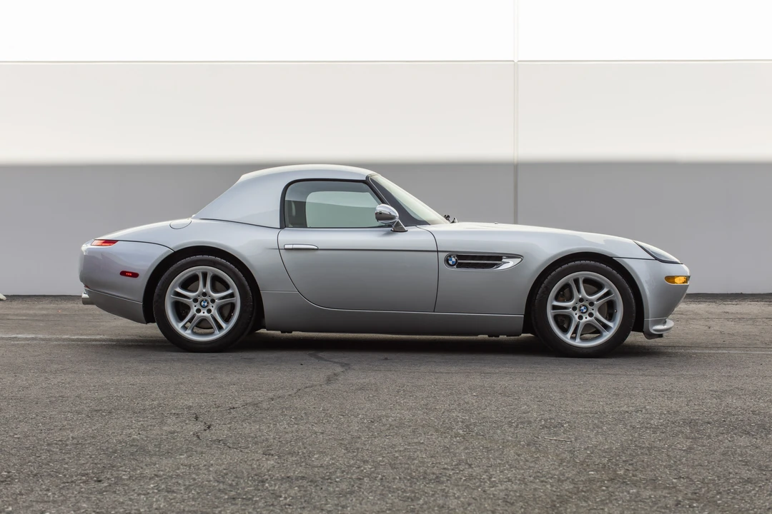 2002 BMW Z8 - Image 11 of 31