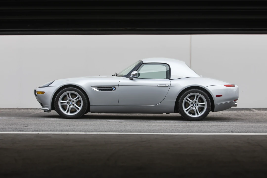 2002 BMW Z8 - Image 6 of 31