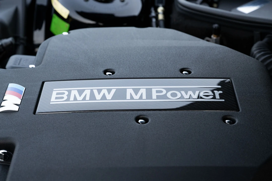 2002 BMW Z8 - Image 22 of 31