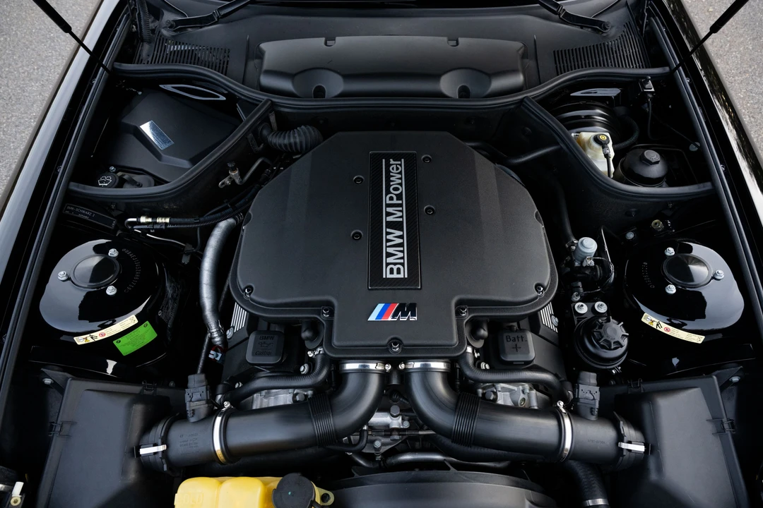 2002 BMW Z8 - Image 18 of 31