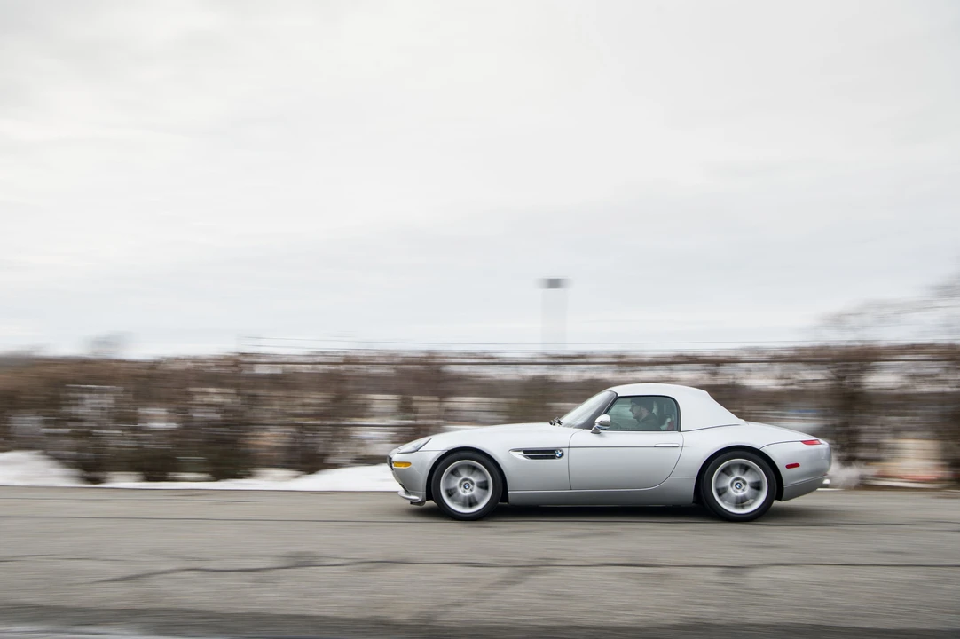 2002 BMW Z8 - Image 26 of 31