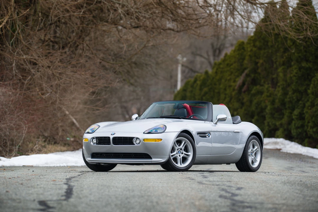 2002 BMW Z8 - Image 24 of 31