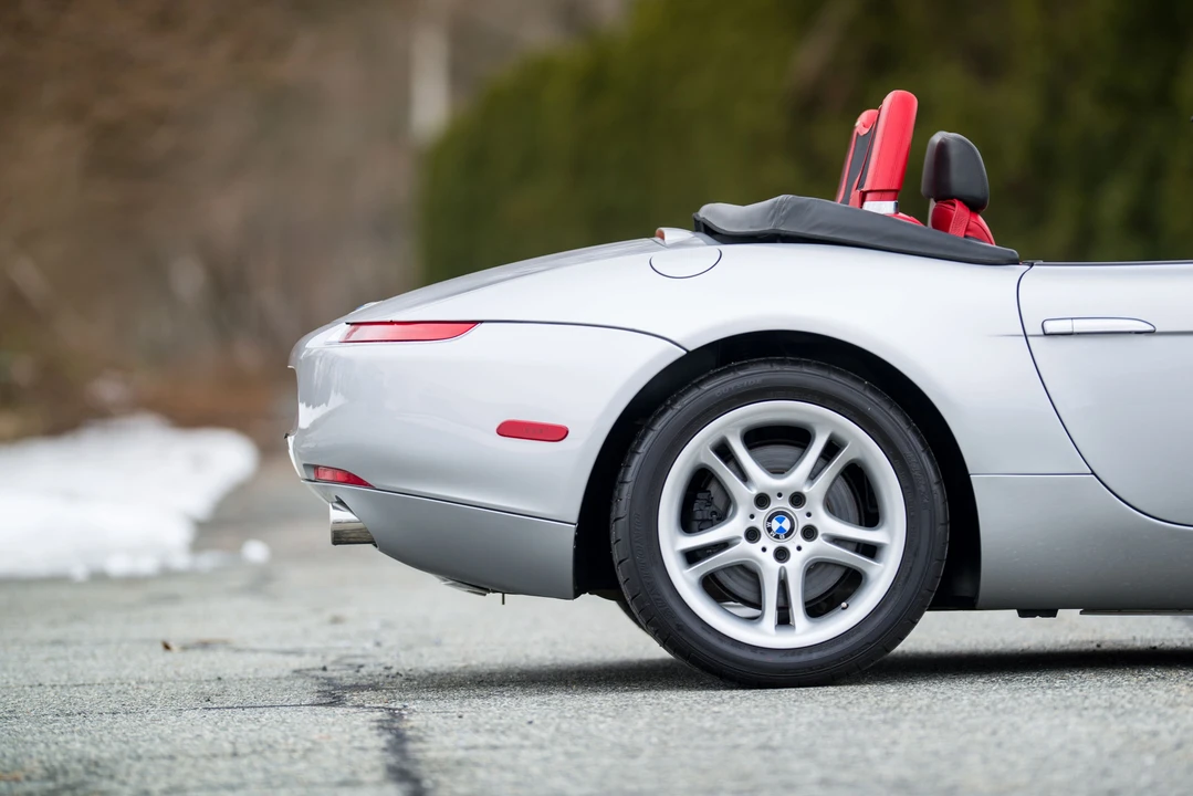 2002 BMW Z8 - Image 8 of 31