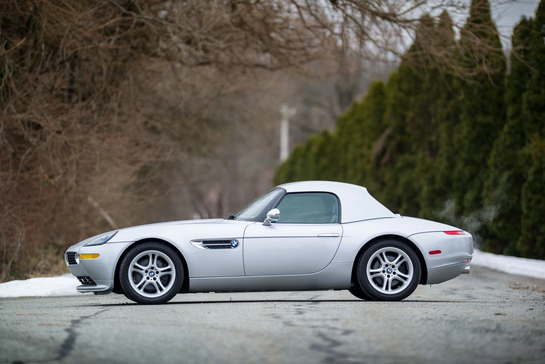 2002 BMW Z8 - Image 6 of 31