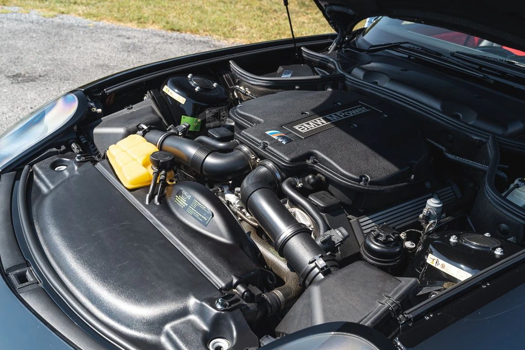 2002 BMW Z8 - Image 18 of 31