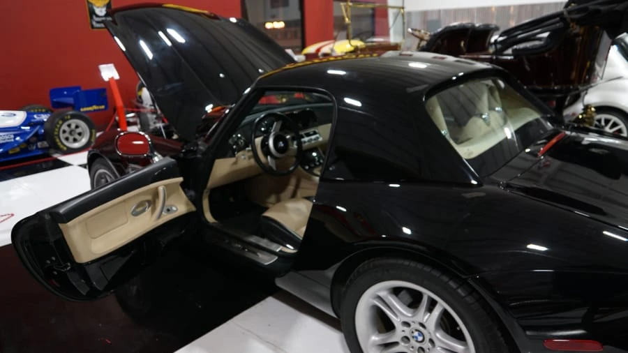 2002 BMW Z8 - Image 13 of 13