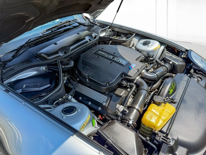 2002 BMW Z8 - Image 6 of 8