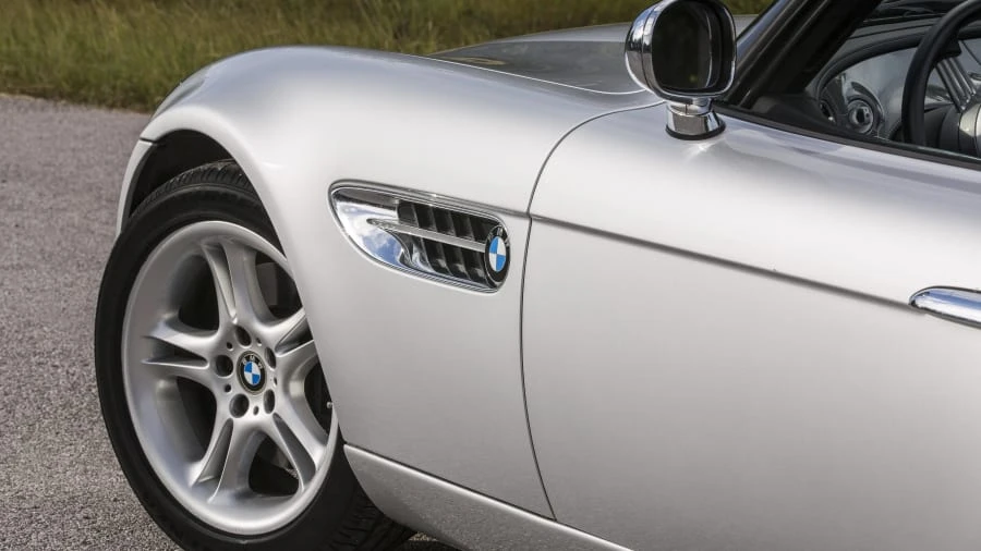 2002 BMW Z8 - Image 9 of 12