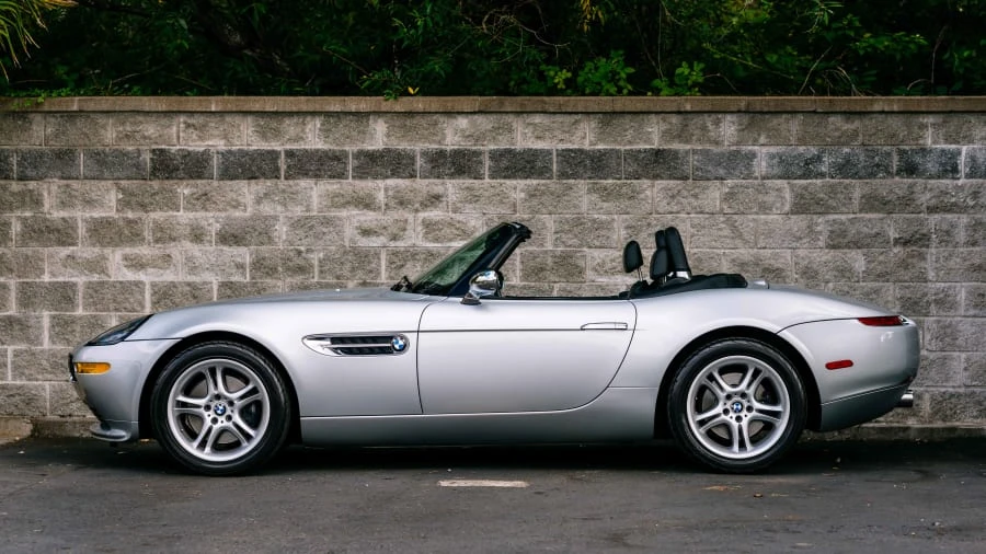2002 BMW Z8 - Image 2 of 11