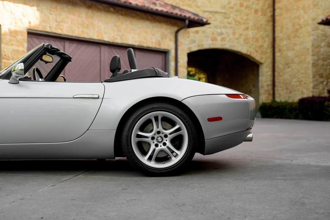 2002 BMW Z8 - Image 20 of 31