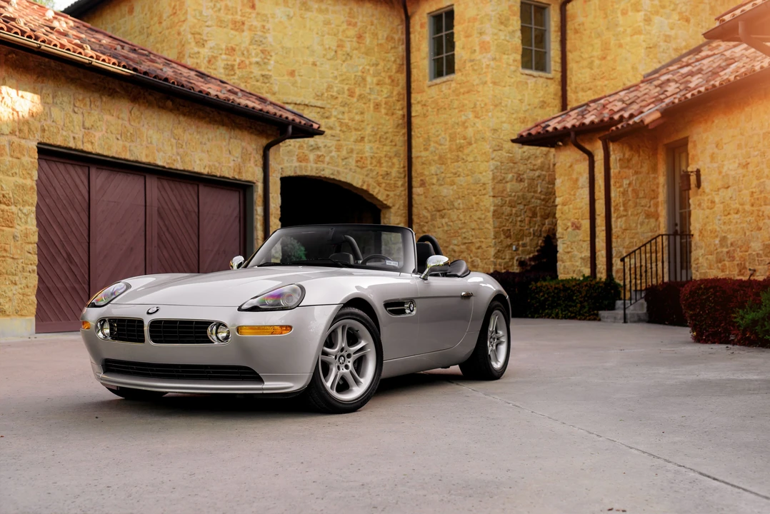 2002 BMW Z8 - Image 26 of 31