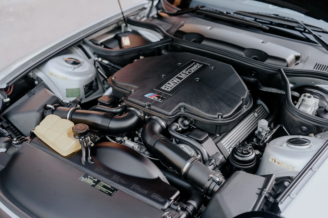2002 BMW Z8 - Image 24 of 31