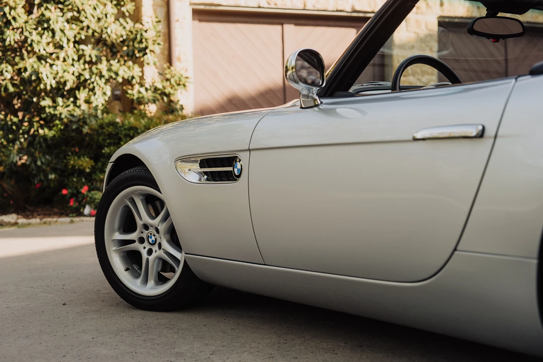2002 BMW Z8 - Image 18 of 31