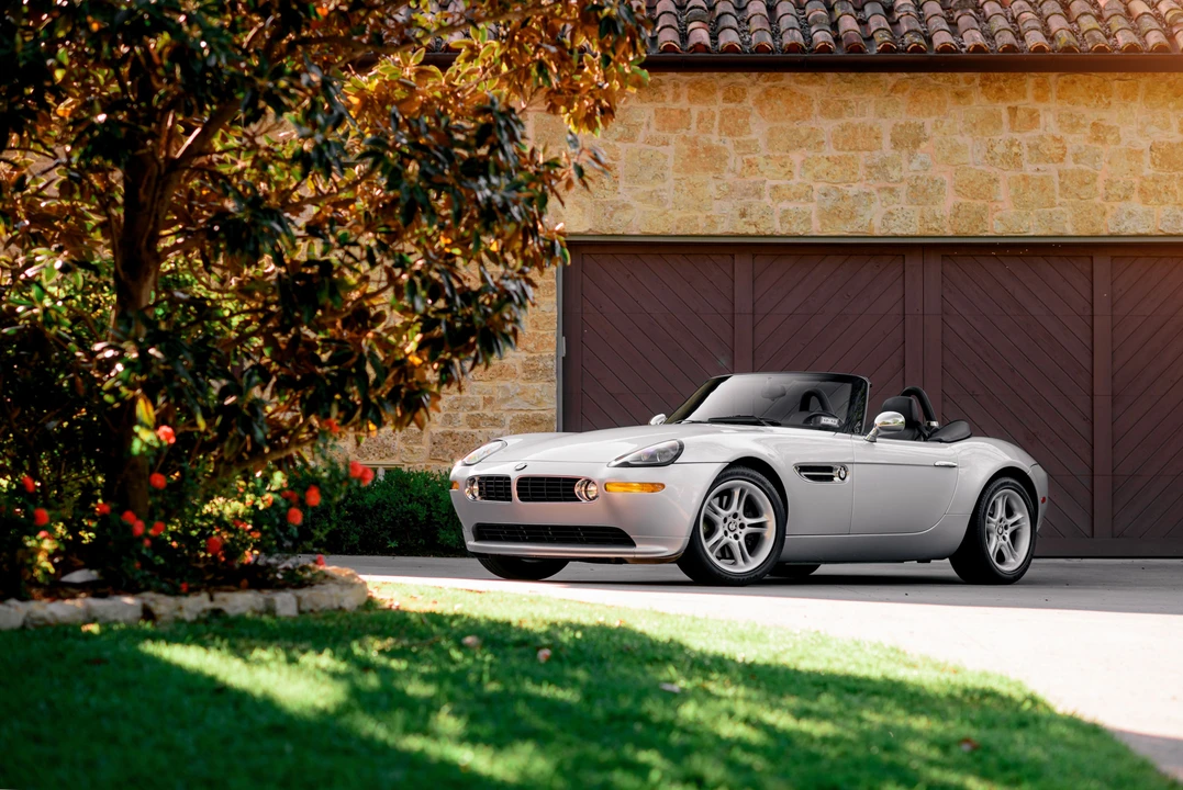 2002 BMW Z8 - Image 16 of 31